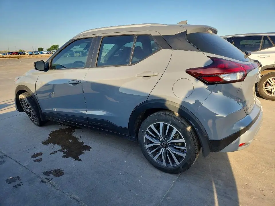 2023 NISSAN KICKS SV  