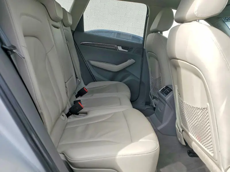 2010 AUDI Q5 PREMIUM PLUS  