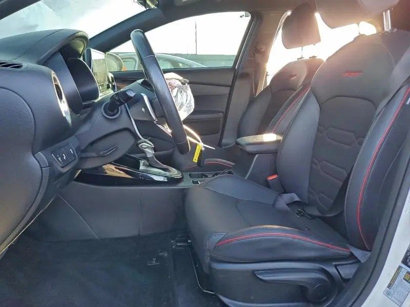 2024 KIA FORTE GT  
