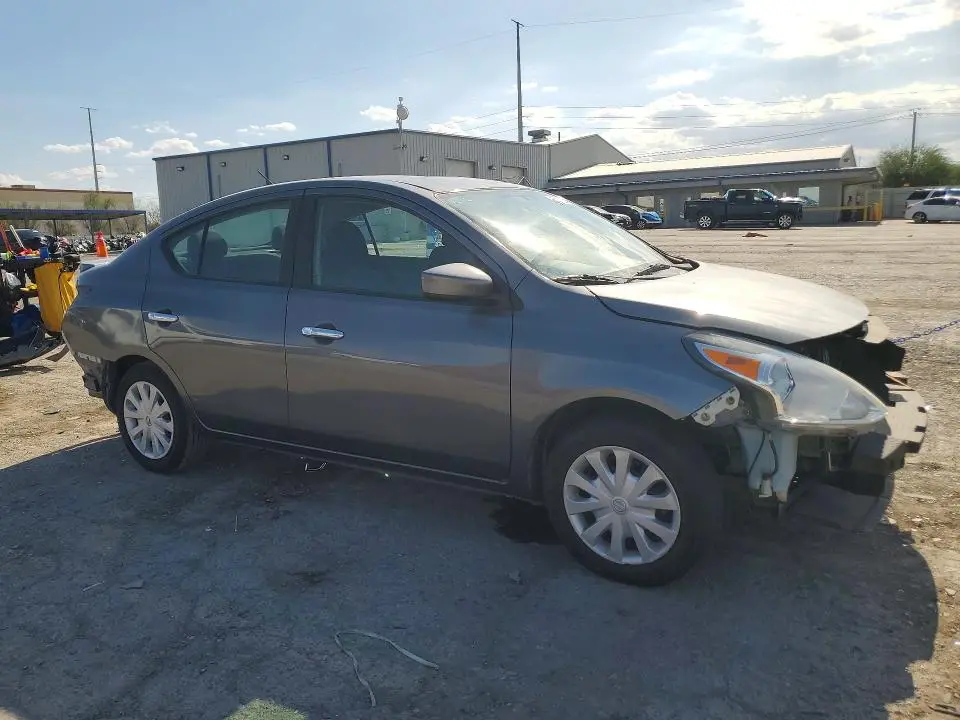 2017 NISSAN VERSA 1.6 SV  