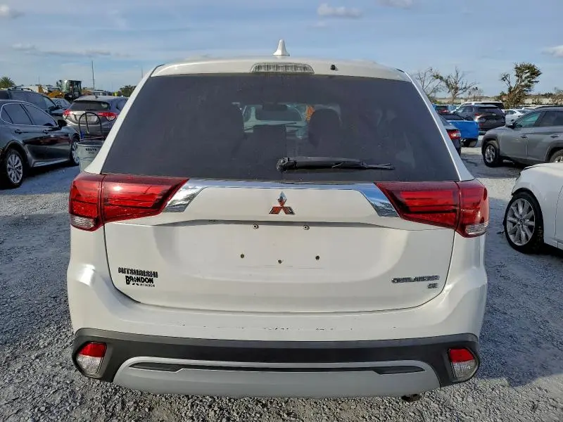 2019 MITSUBISHI OUTLANDER SE  