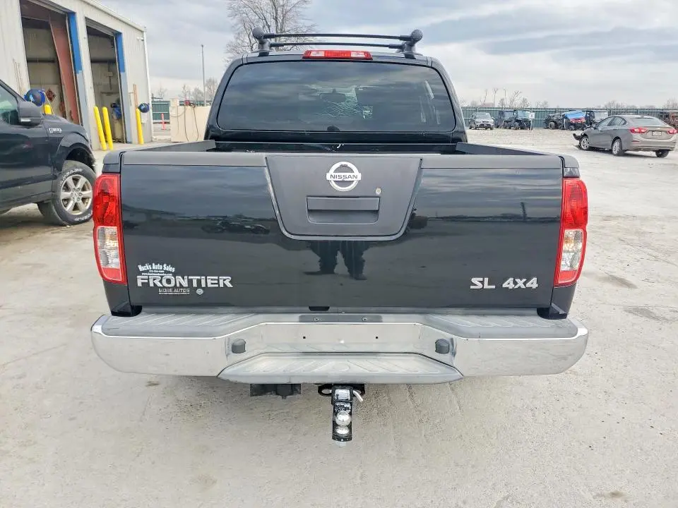 2011 NISSAN FRONTIER S  