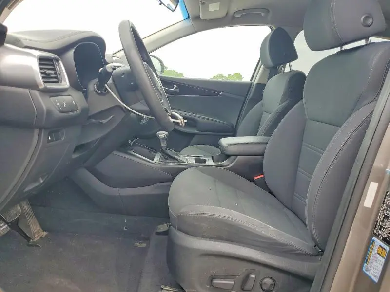 2019 KIA SORENTO LX V6  