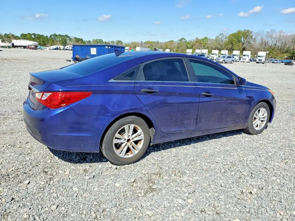 2011 HYUNDAI SONATA GLS  