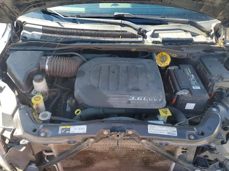 2013 VOLKSWAGEN ROUTAN SEL PREMIUM  