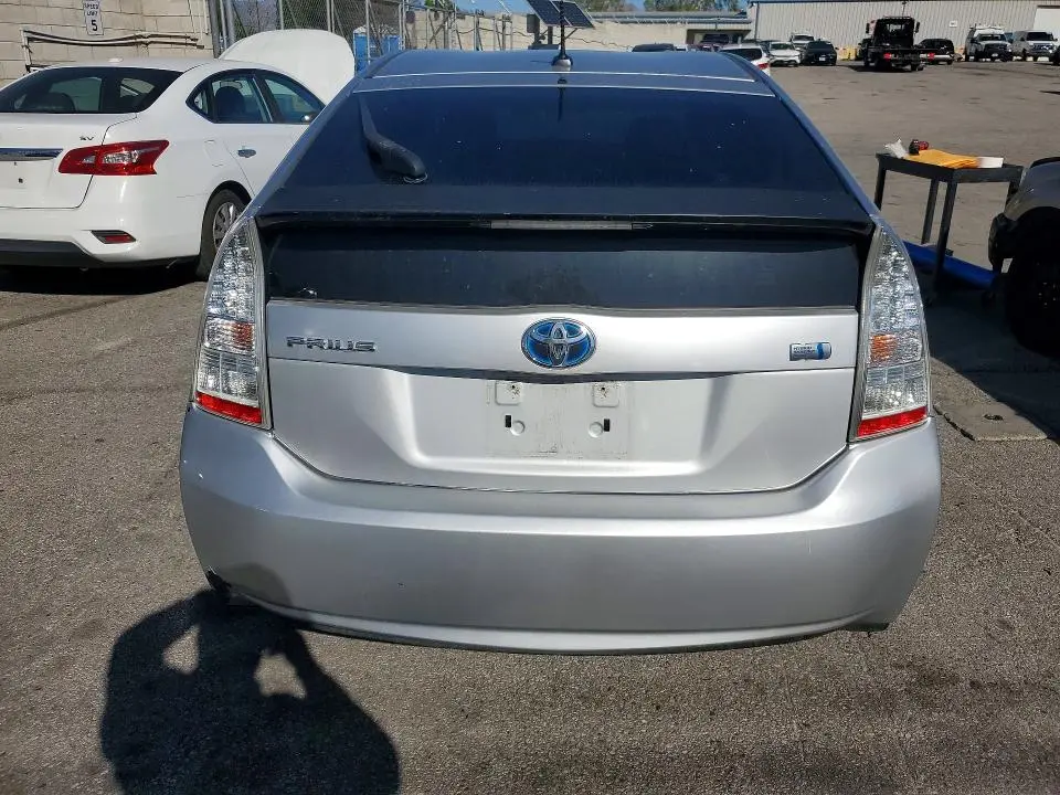 2011 TOYOTA PRIUS TWO  