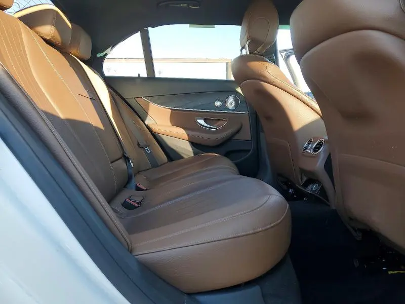 2017 MERCEDES-BENZ E 300  