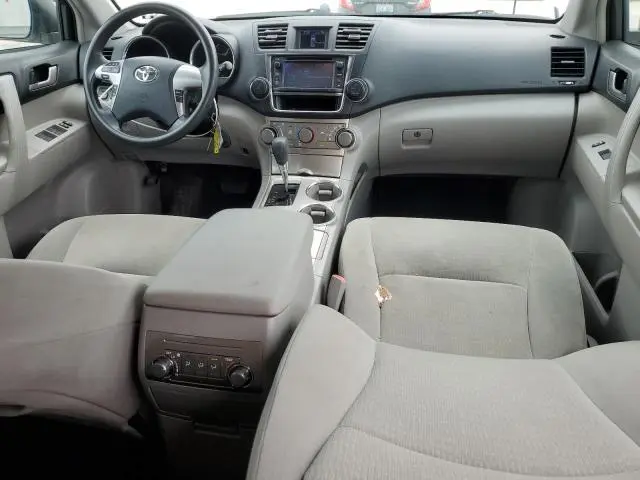 2013 TOYOTA HIGHLANDER BASE