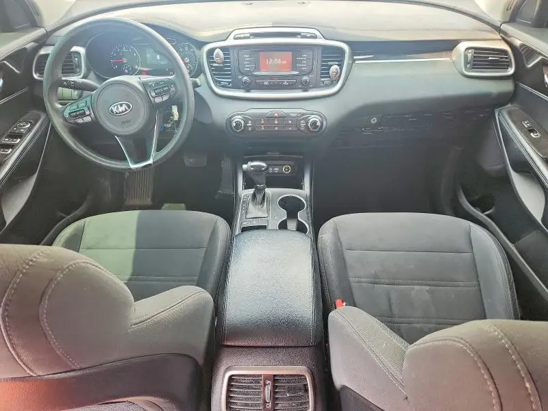 2016 KIA SORENTO LX V6  