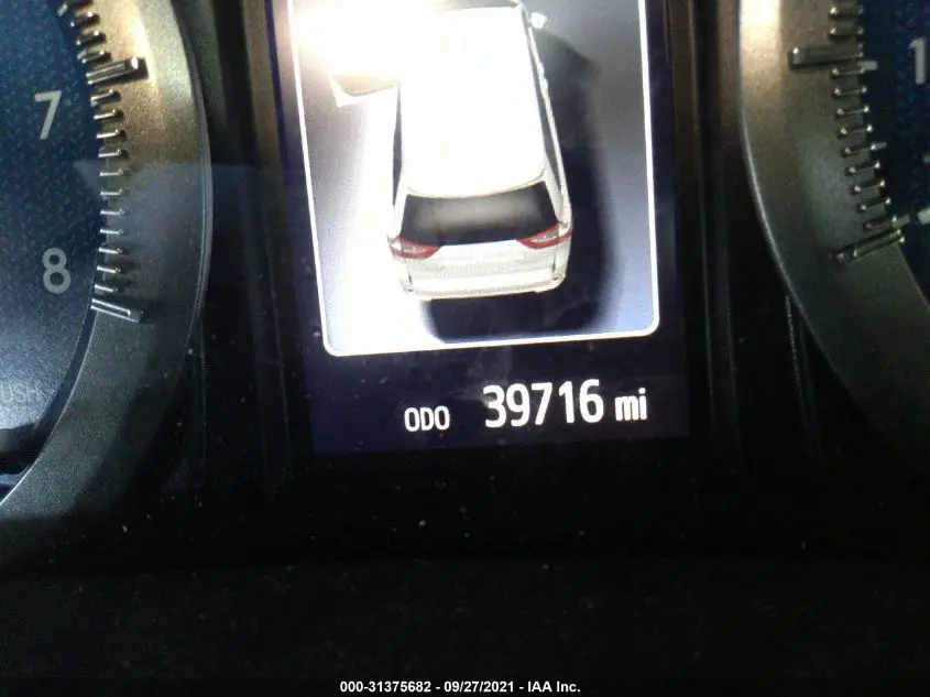2019 TOYOTA SIENNA XLE