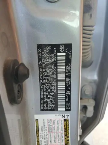 2020 TOYOTA C-HR XLE  