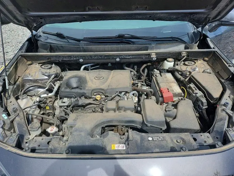 2022 TOYOTA RAV4 LE  