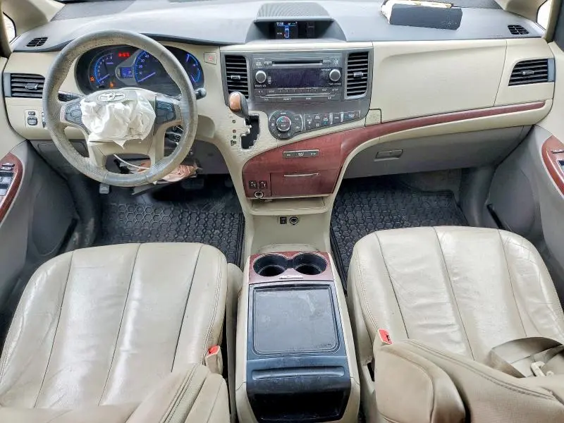 2012 TOYOTA SIENNA XLE 8-PASSENGER  