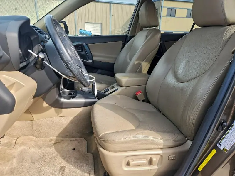 2011 TOYOTA RAV4 LIMITED  