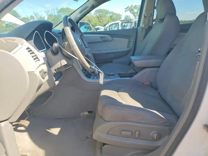 2011 CHEVROLET TRAVERSE LS  