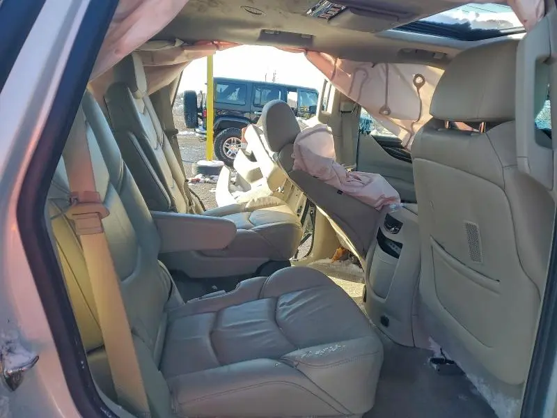 2020 CADILLAC ESCALADE PREMIUM LUXURY  