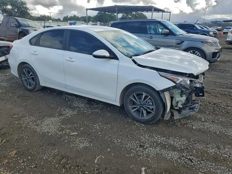 2024 KIA FORTE   