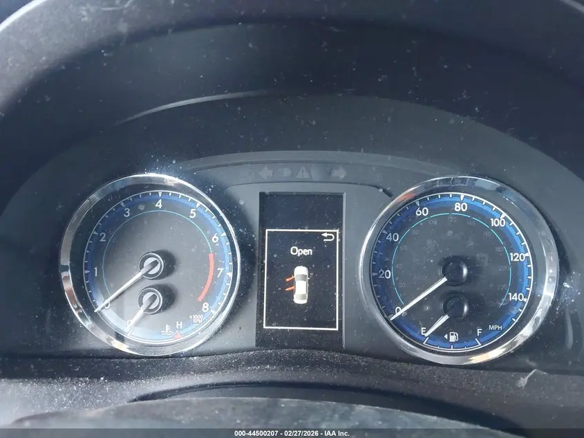 2018 TOYOTA COROLLA XLE