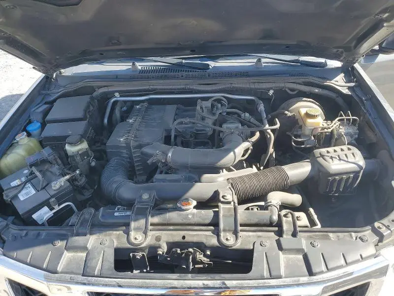 2016 NISSAN FRONTIER SV  