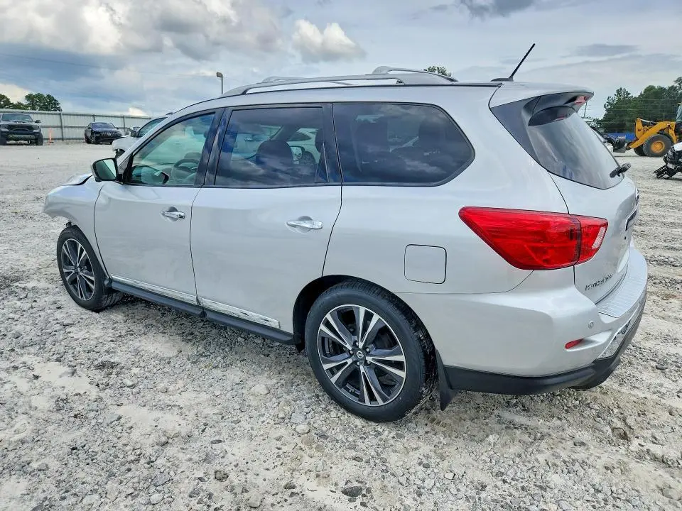2018 NISSAN PATHFINDER PLATINUM  