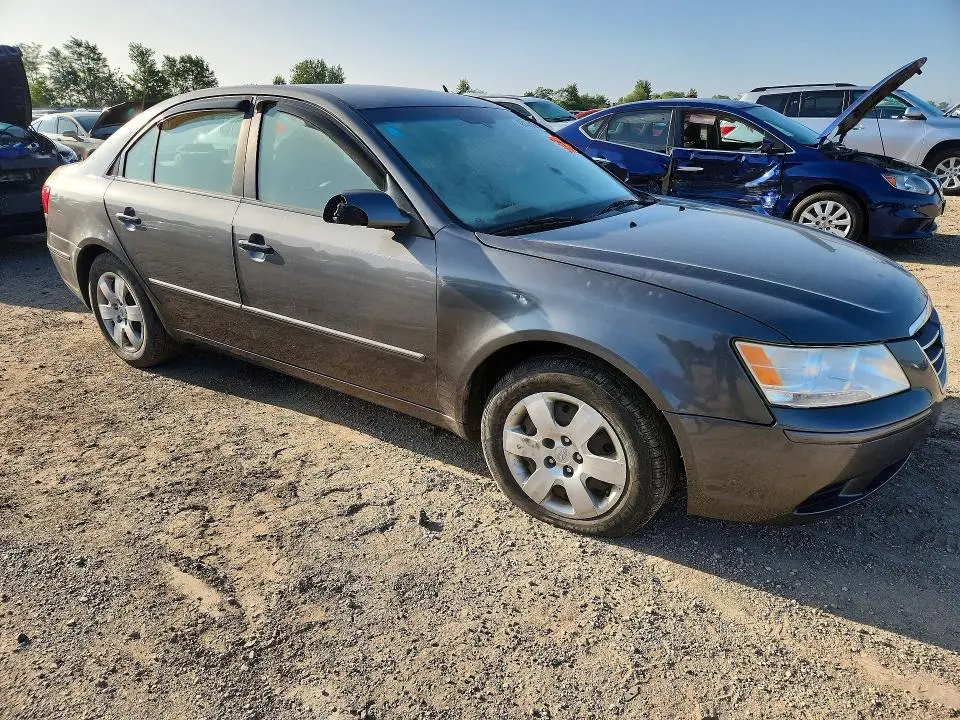 2010 HYUNDAI SONATA GLS  