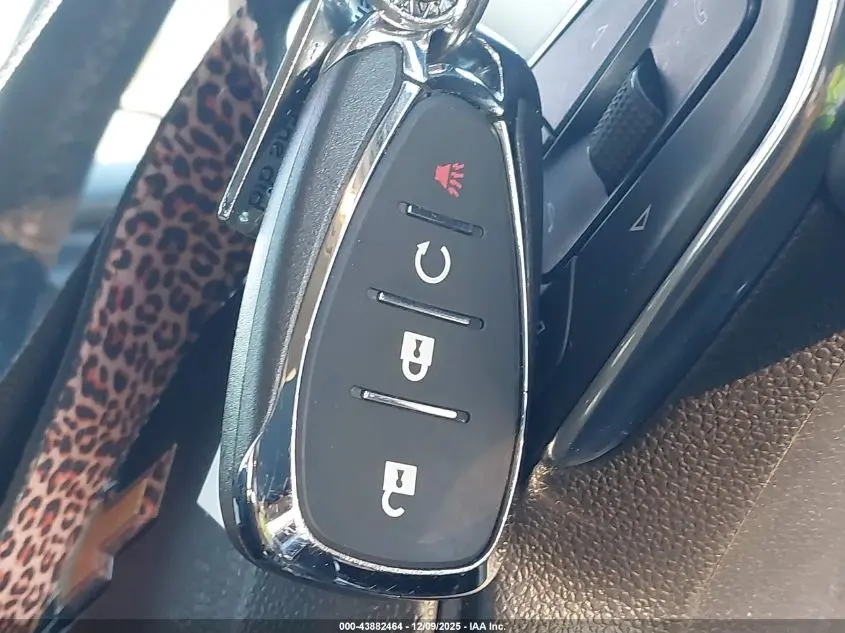 2025 CHEVROLET TRAX FWD LT