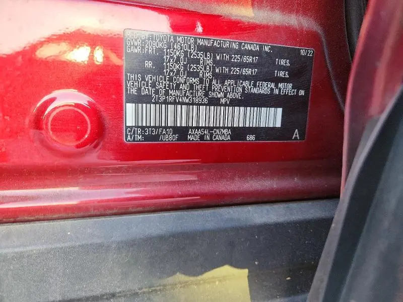 2022 TOYOTA RAV4 XLE  