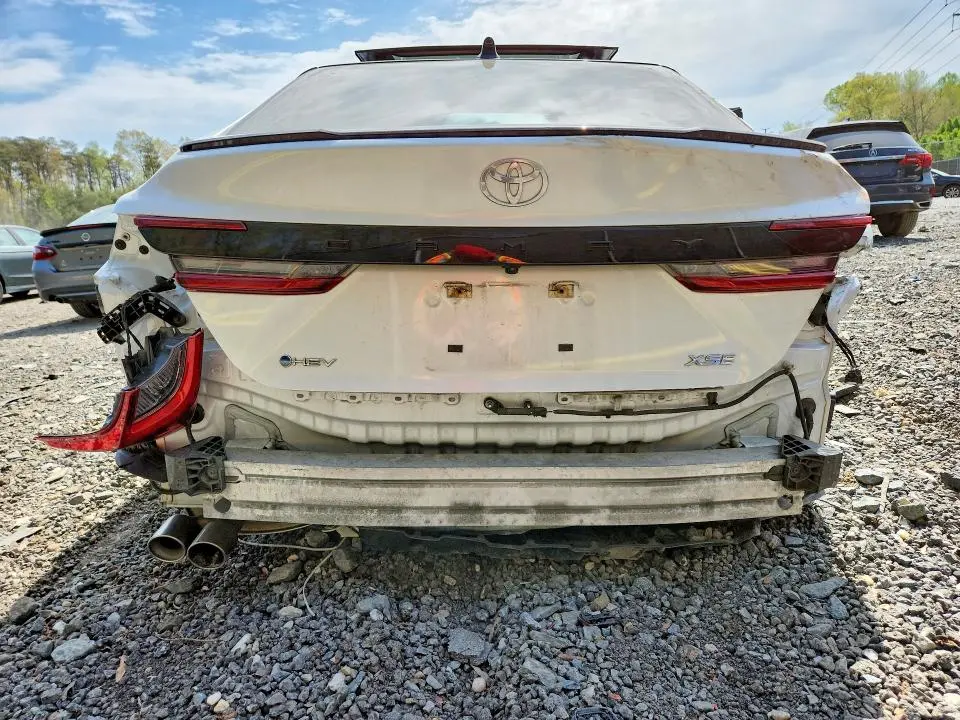 2025 TOYOTA CAMRY XSE  