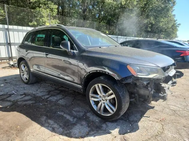 2012 VOLKSWAGEN TOUAREG V6  