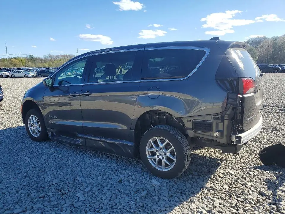 2022 CHRYSLER VOYAGER LX  