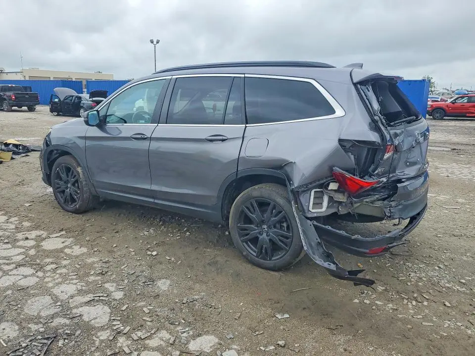 2021 HONDA PILOT SE  