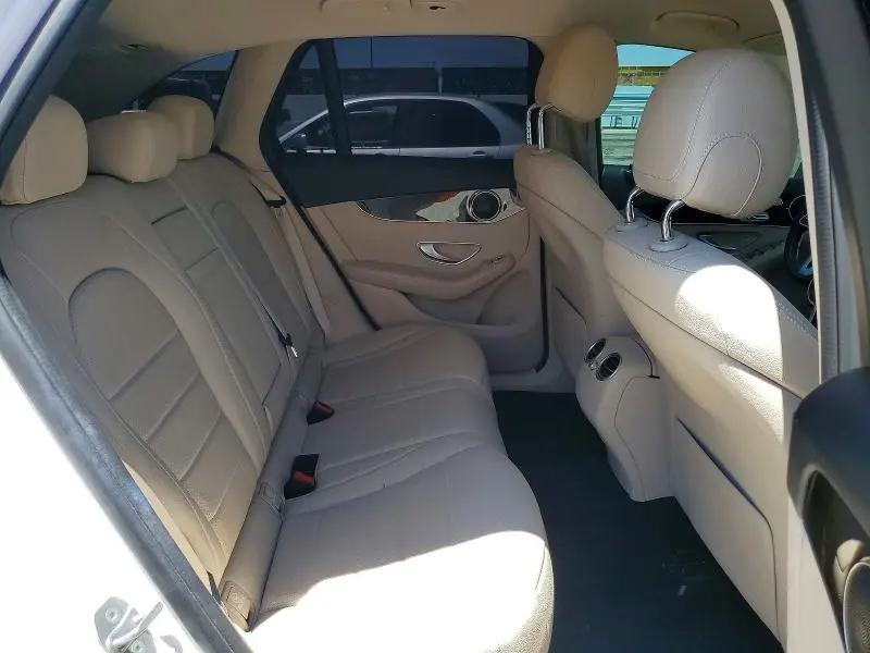 2020 MERCEDES-BENZ GLC 300  