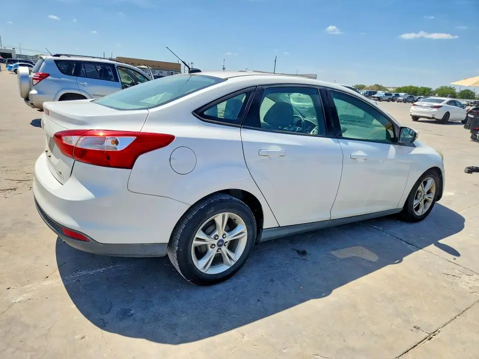 2014 FORD FOCUS SE  