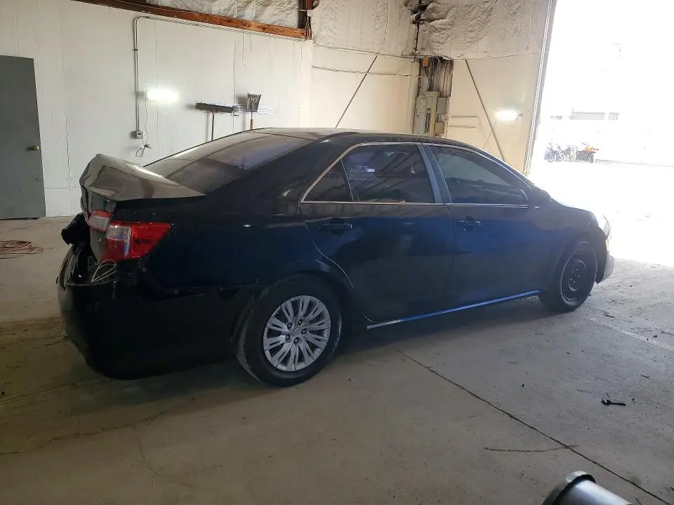 2012 TOYOTA CAMRY LE  