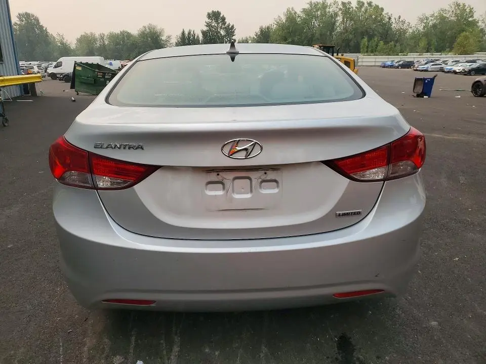 2013 HYUNDAI ELANTRA LIMITED  
