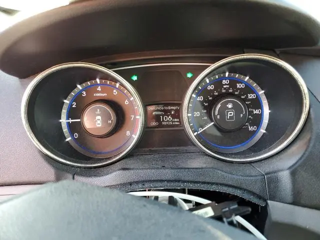 2011 HYUNDAI SONATA GLS  