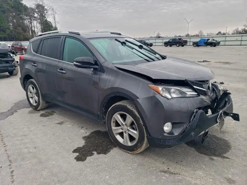 2014 TOYOTA RAV4 XLE  