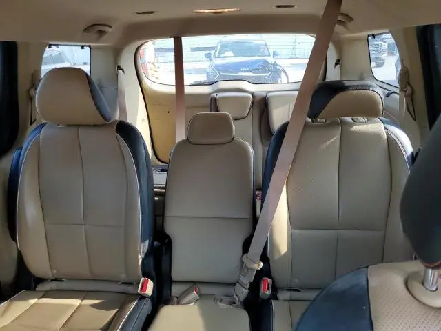 2016 KIA SEDONA EX