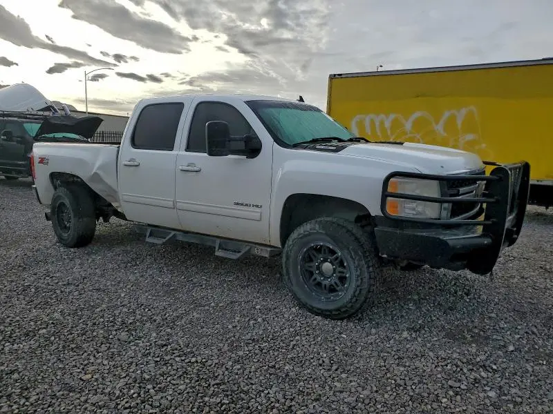 2011 CHEVROLET SILVERADO K3500 LTZ  