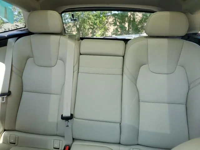 2021 VOLVO XC60 T5 MOMENTUM  