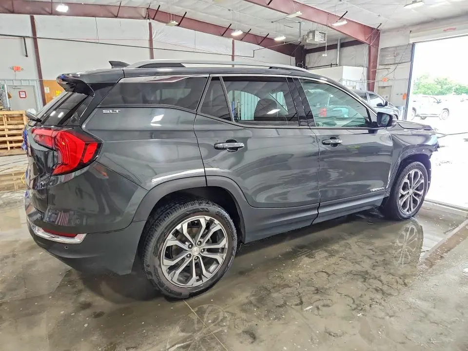 2018 GMC TERRAIN SLT  