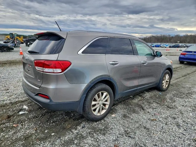 2017 KIA SORENTO LX  