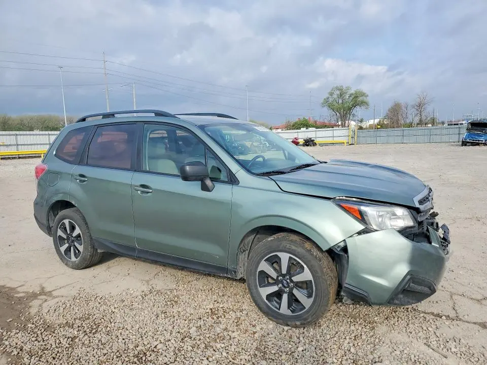 2017 SUBARU FORESTER   