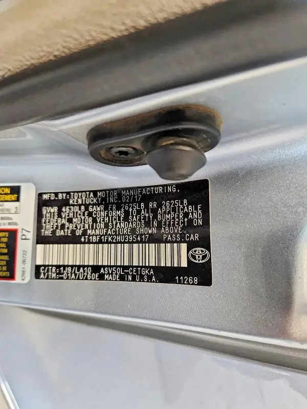 2017 TOYOTA CAMRY XLE  