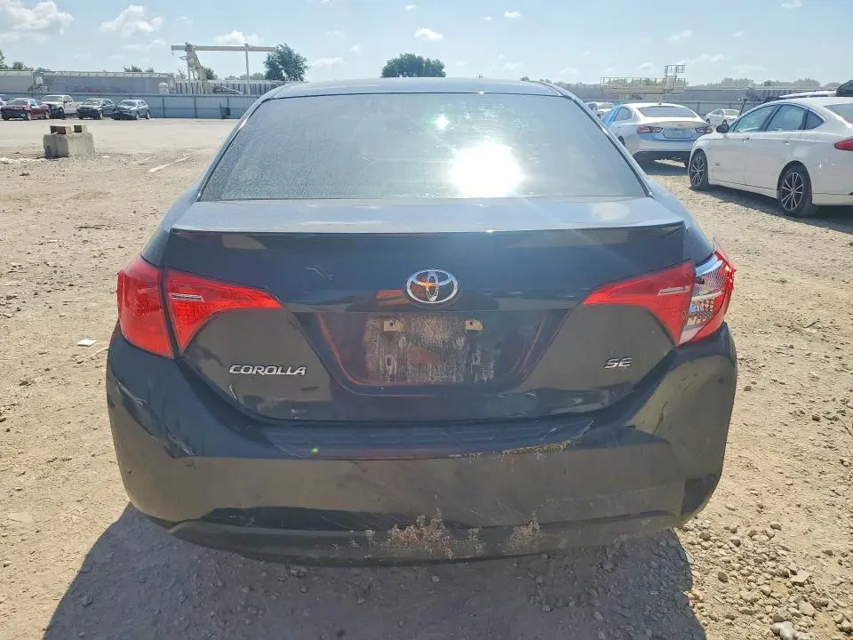 2017 TOYOTA COROLLA SE  