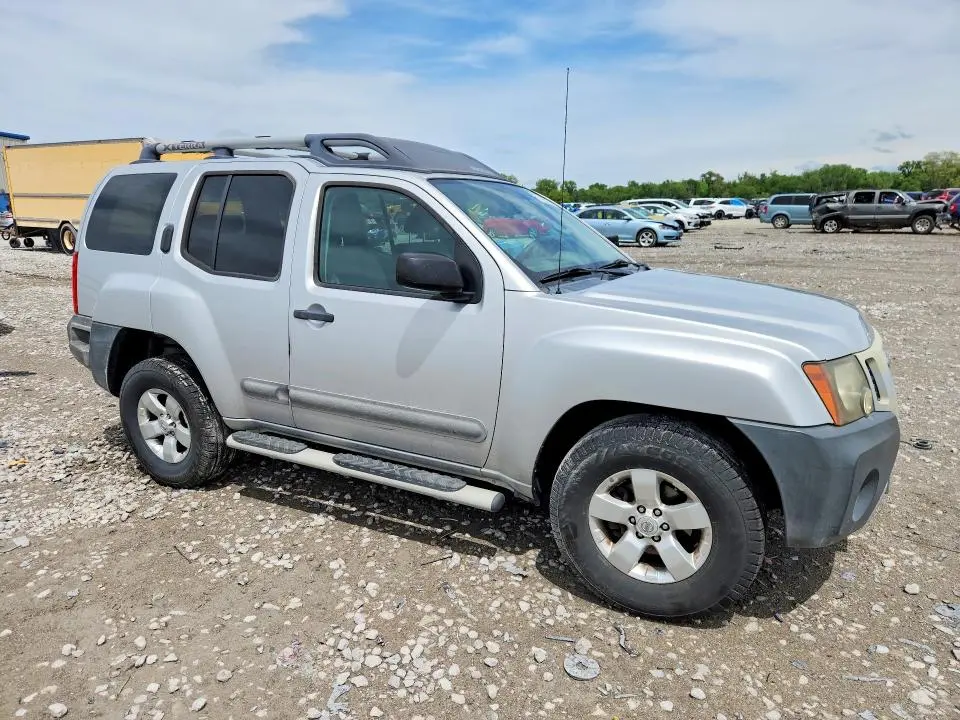 2011 NISSAN XTERRA X  