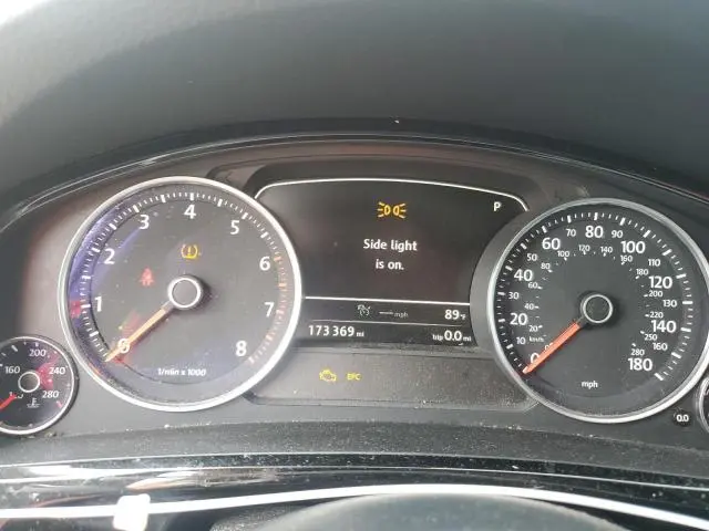 2016 VOLKSWAGEN TOUAREG SPORT  