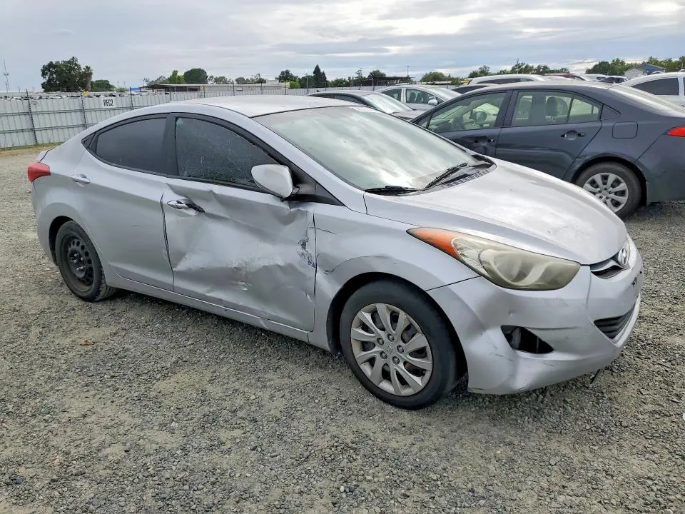 2011 HYUNDAI ELANTRA GLS  