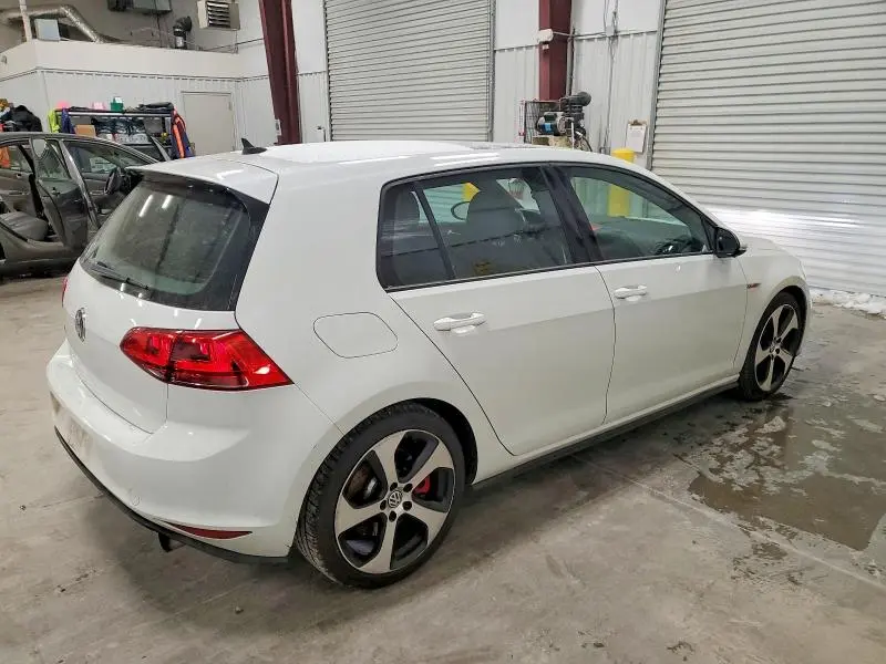 2016 VOLKSWAGEN GTI S/SE  