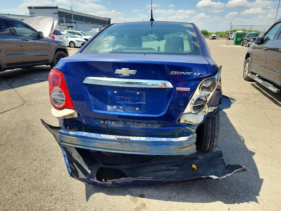 2013 CHEVROLET SONIC LT  